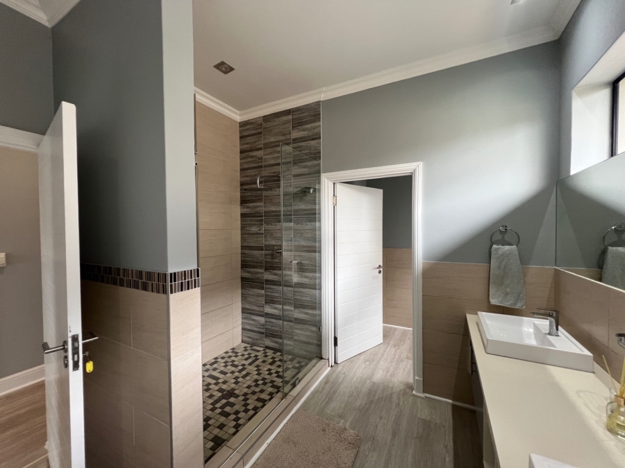 4 Bedroom Property for Sale in Oubaai Western Cape